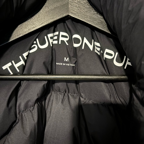 Aritzia Super Puff One Puffer - Picture 4 of 4